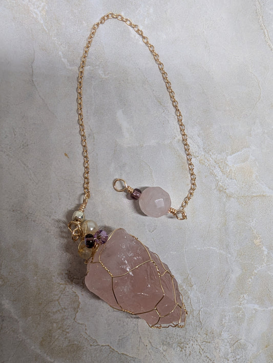 PENDULUM - Gold wire wrapped raw rose quartz